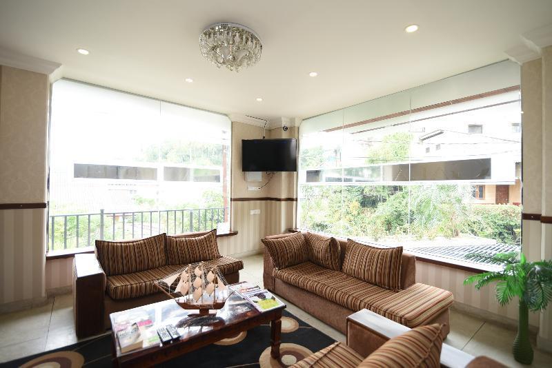 Oyo 256 Subash Hotel Jaffna Ngoại thất bức ảnh