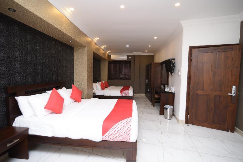 Oyo 256 Subash Hotel Jaffna Ngoại thất bức ảnh