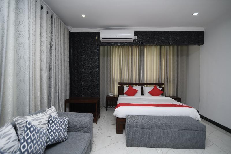 Oyo 256 Subash Hotel Jaffna Ngoại thất bức ảnh