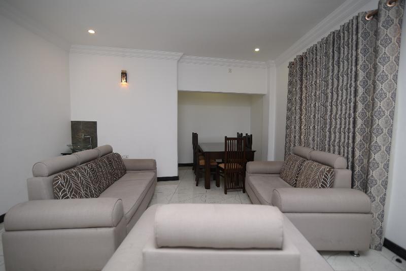 Oyo 256 Subash Hotel Jaffna Ngoại thất bức ảnh