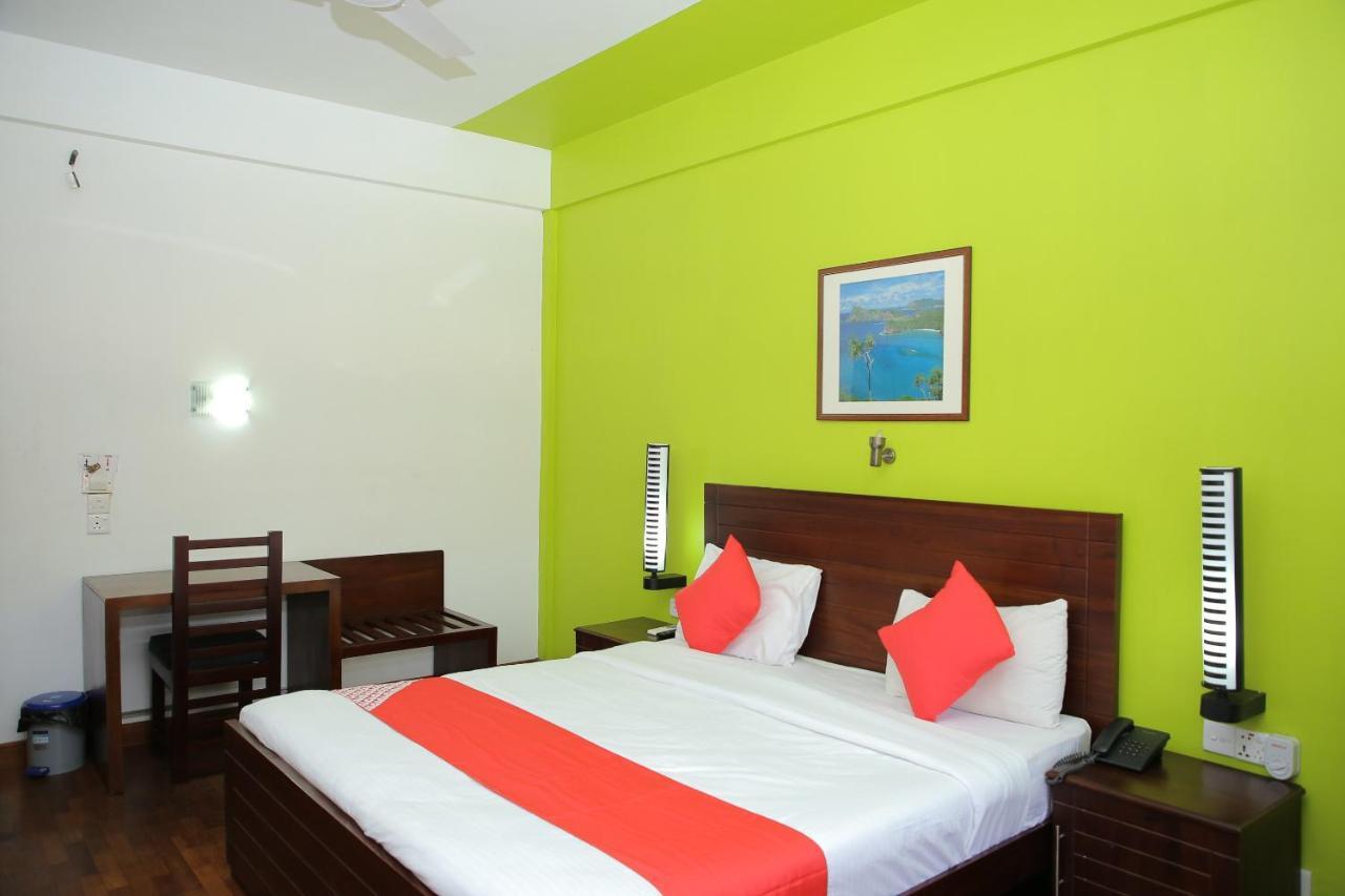 Oyo 256 Subash Hotel Jaffna Phòng bức ảnh
