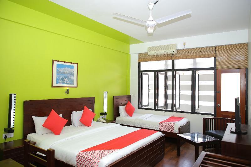 Oyo 256 Subash Hotel Jaffna Ngoại thất bức ảnh